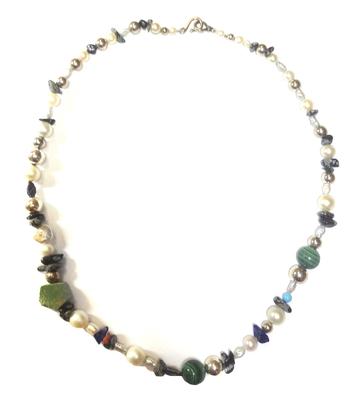  Deleuse Beaded Necklace with Pearls