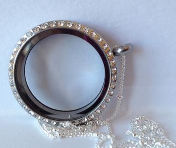 Origami Owl Large Silver Locket w/Crystals & Simple ball chain