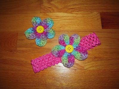 Handmade pair of knit flower clippies w/ headband
