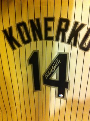 Paul Konerko Autographed MLB Game Jersey w/certificate