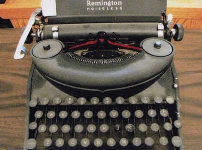 Remington Noiseless - Antique Typewriter
