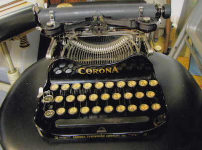 LC Smith Corona - Antique Typewriter