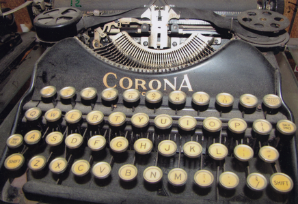 Corona Wide Carriage (Portable) Antique Typewriter