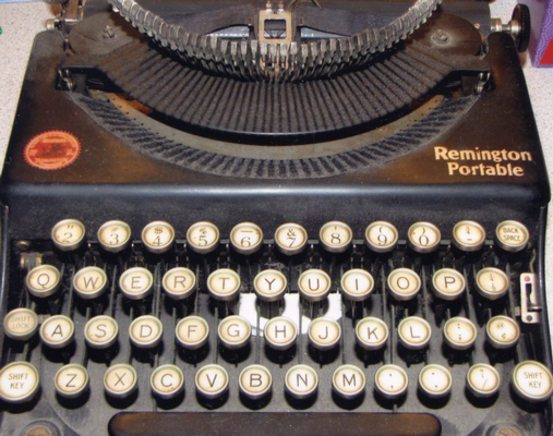 Remington Portable (Raising Platform Model) Antique Typewriter