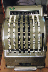 Summira 7 - Antique Typewriter