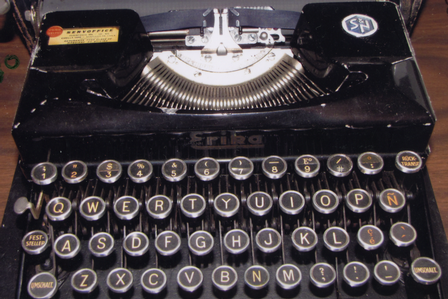 Naumann Erika - Antique Typewriter