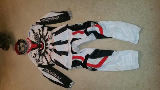 Jared Mees Racing Gear (black/white/red)