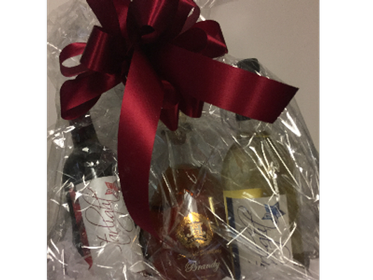 Huber's Winery Gift Basket