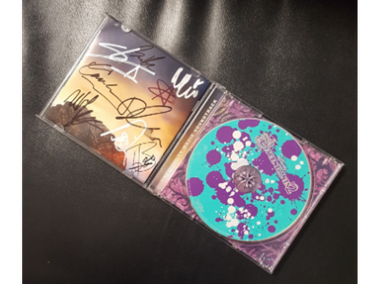 "Descendants 2" CD Autographed by Cast