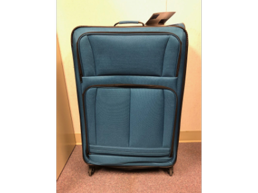 30" Spinner suitcase