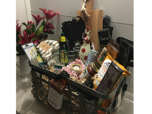 On The Vine Marketplace Basket with Gift Card