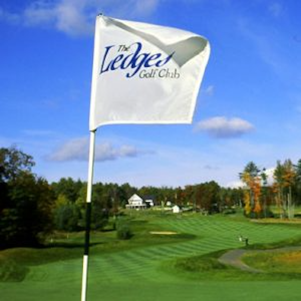 The Ledges Golf Club Golf for 4 with Cart -- Monday, Tuesday, and Wednesday