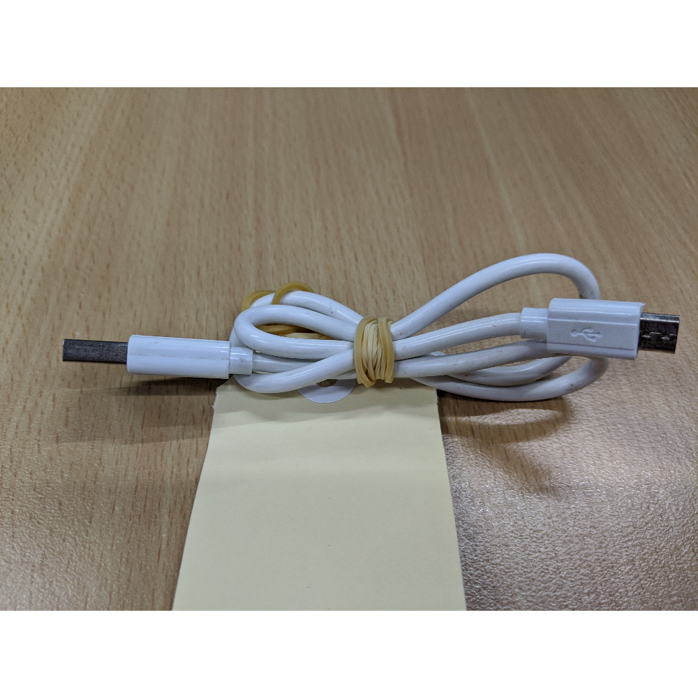 White cable 