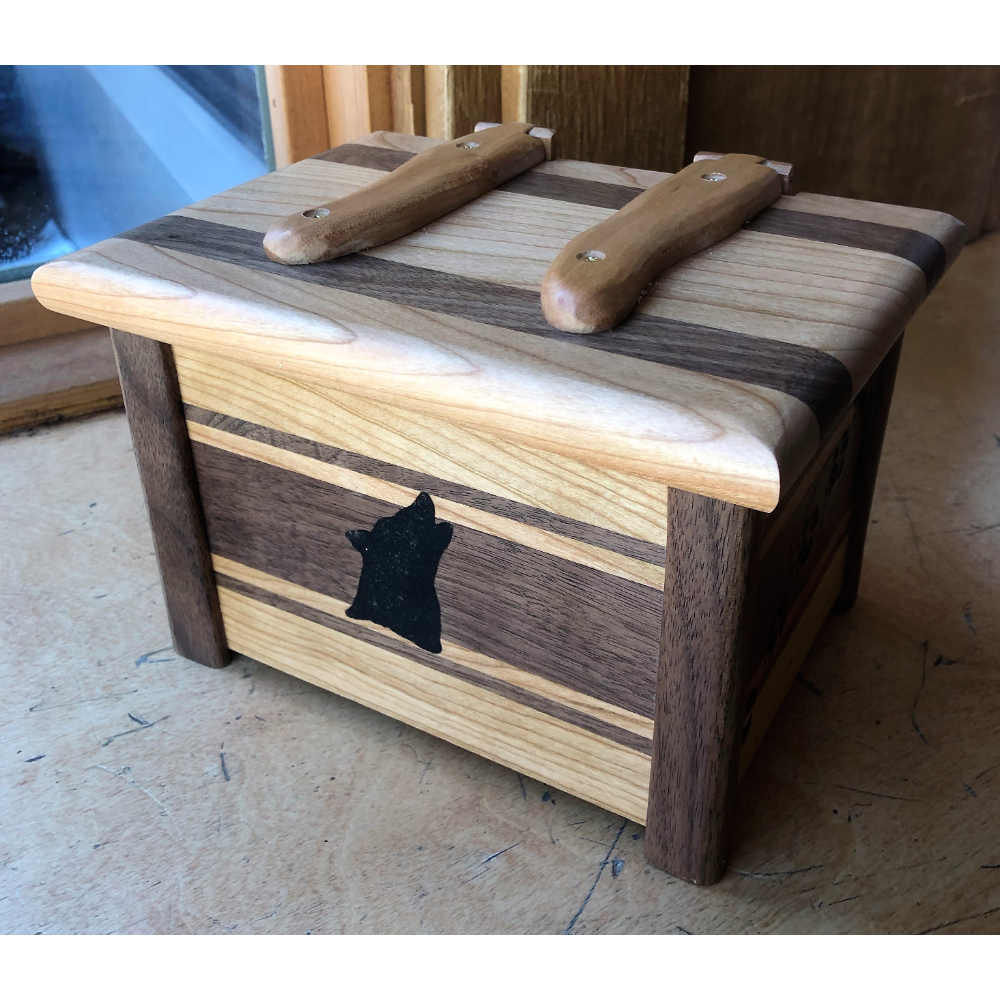 Handmade Wood Wolf Box (2)