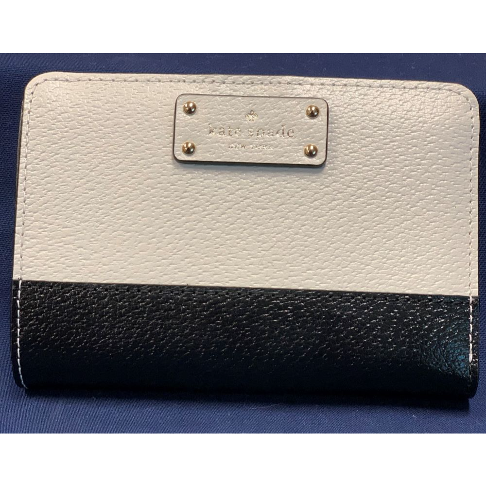 NEW LISTING! Kate Spade Wallet NWT!