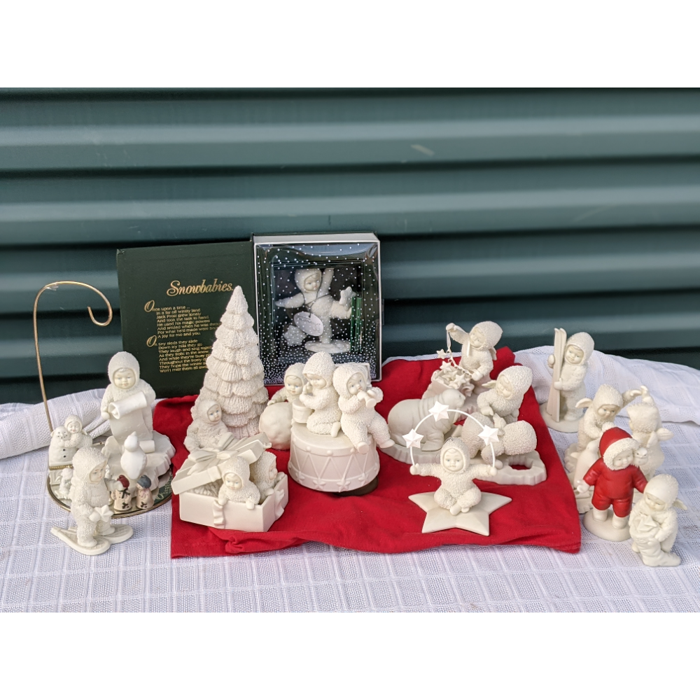 Snowbabies Collection, 21 pieces