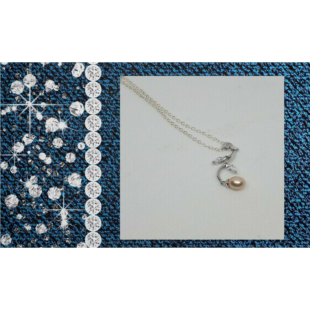 Pearl Drop Necklace 