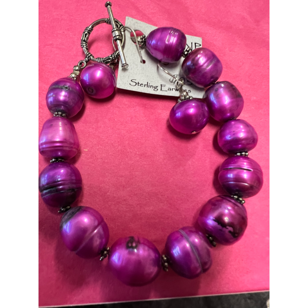 Purple Baroque Pearl bracelet & earrings