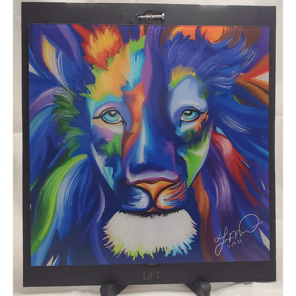 Awesome Lion Art on Glass