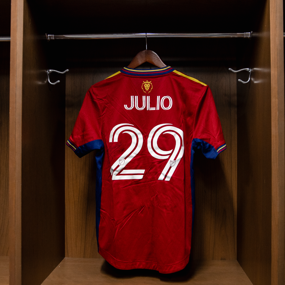 Anderson Julio #29 Autographed Matchday ALS Jersey