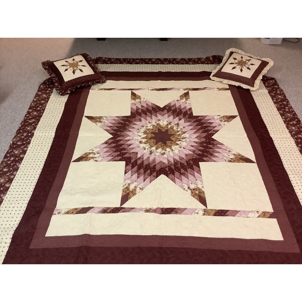Radiant Star Quilt and 2 throw pillows