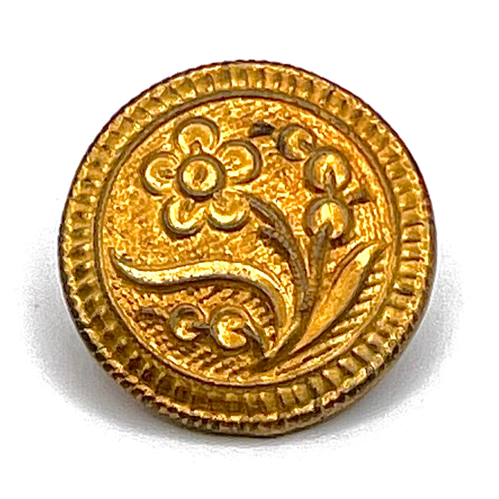An 18th c. Repoussé flower button.