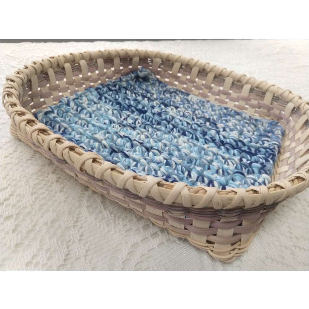 Bid Now: Handmade Kitty Basket