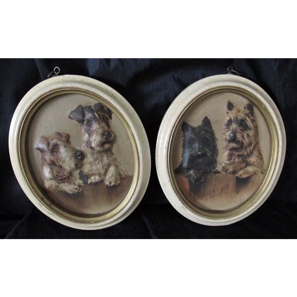 Set of Two Vintage 3-D Pictures in Oval Frames