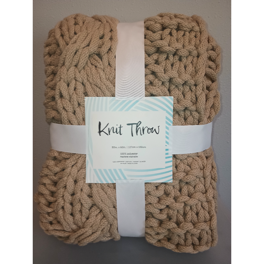 Chunky Knitted Throw Blanket in Beige