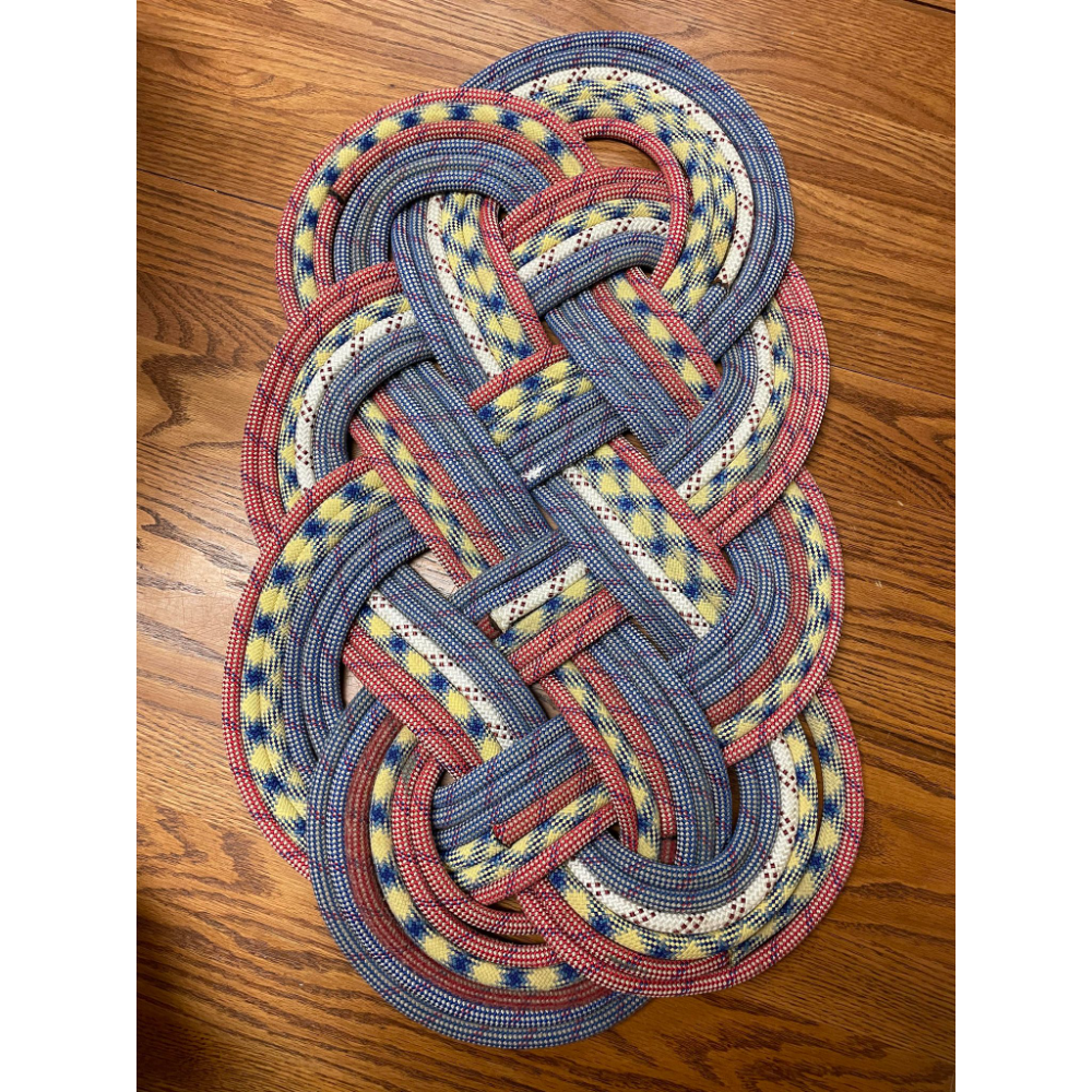 Repurposed climbing rope mat