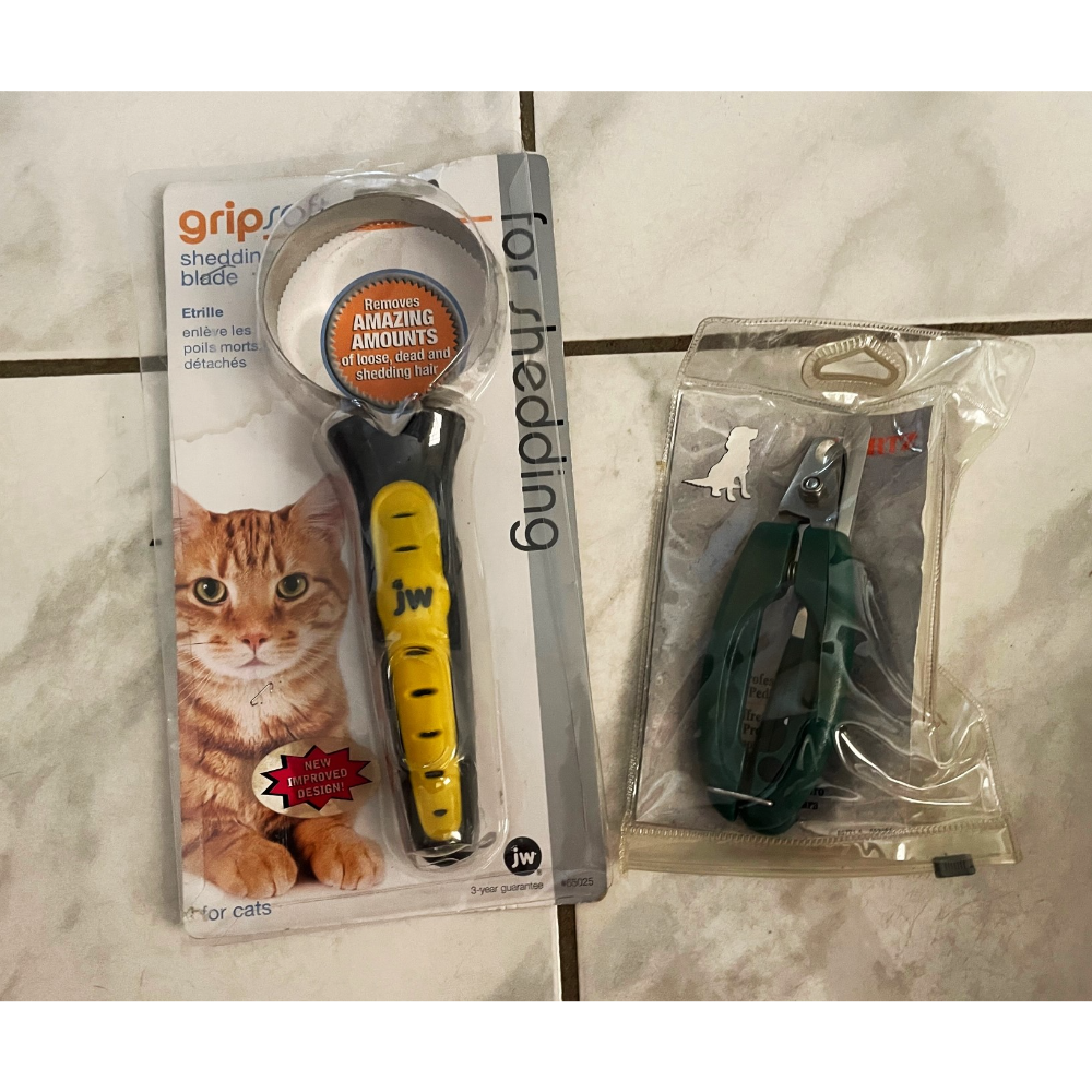 JW GripSoft for Shedding Cats & Nail Clipper